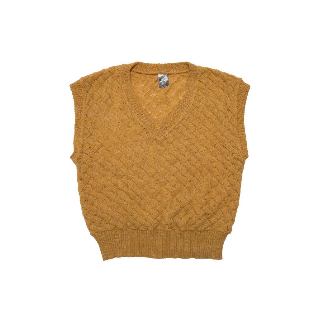Kaufring (West Germany) 70s, Lofted Yarn, Rib-Anchored Silhouette